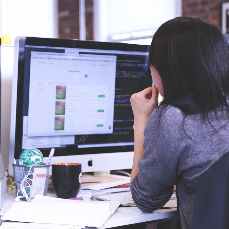 公司做高端网站建设必须需要注意的知识点和突出点